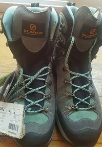 Scarpa Hiking Boots